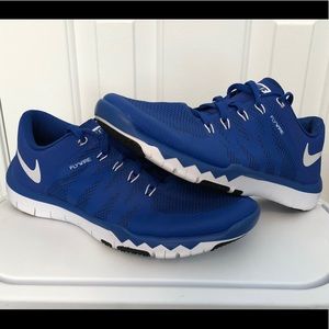 Nike Flywire Running Shoes